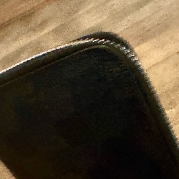 Louis Vuitton Damier Graphite Coated Leather Zippy Wallet - Picture 15 of 16